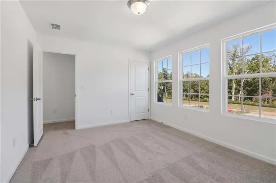 Spacious, unfurnished interior of a new home in Langston Reserve, Cartersville (Image 18).