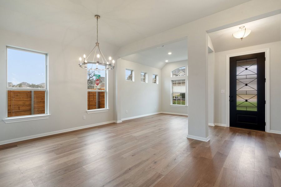 Representative unfurnished interior of a home built from the Palmer by Ashton Woods in The Estates at La Cima, San Marcos (Image 19).