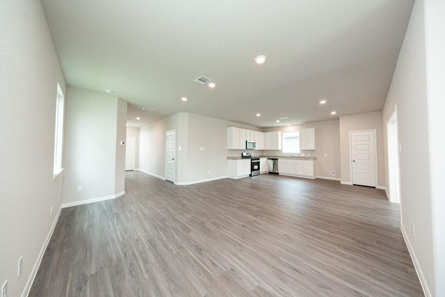 Image 8 of a home in Cliffstone Hills. Image 8 of a home in Cliffstone Hills.