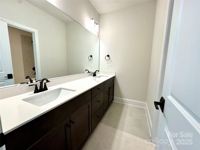 Furnished interior view inside a new home in Saddlehorn, Troutman (Image 12).