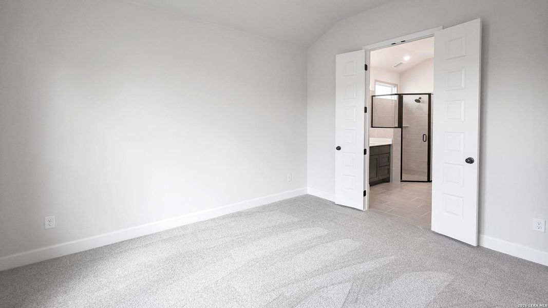 Spacious, unfurnished interior of a new home in Solms Landing, New Braunfels (Image 23).