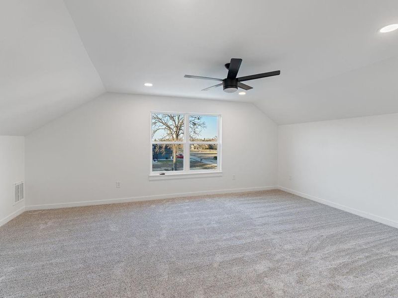 Spacious, unfurnished interior of a new home in , Mount Vernon (Image 21).