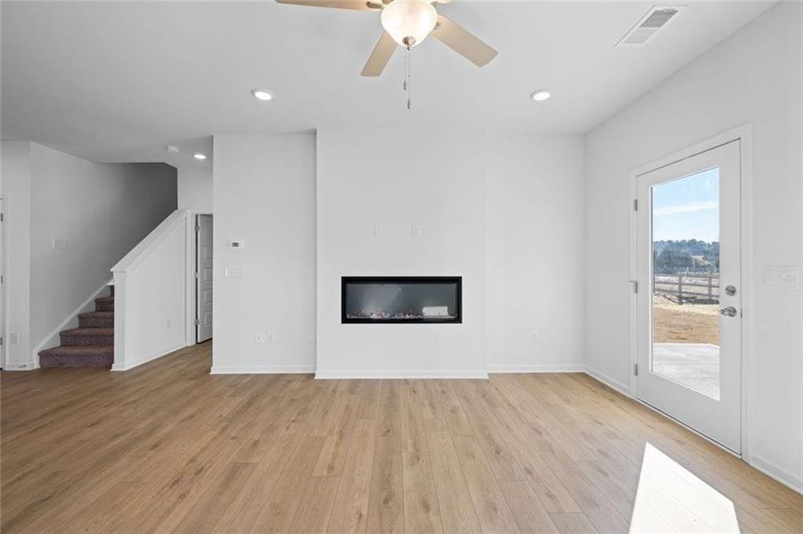 Spacious, unfurnished interior of a new home in Laurel Ridge, Rock Spring (Image 31).