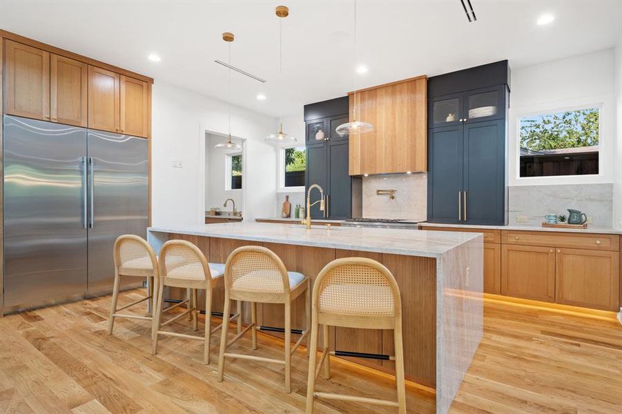 Furnished interior view inside a new home in , Dallas (Image 7).