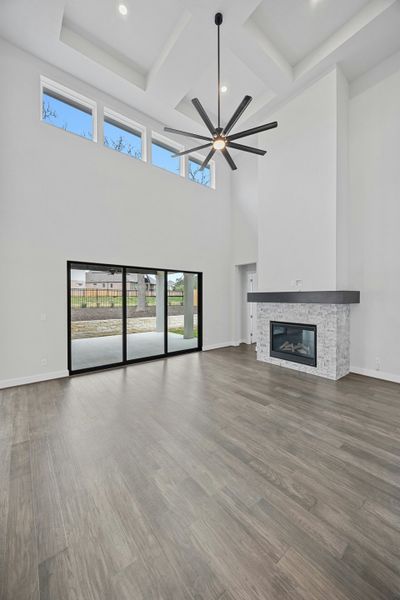 Spacious, unfurnished interior of a new home in Caliterra, Dripping Springs (Image 15).