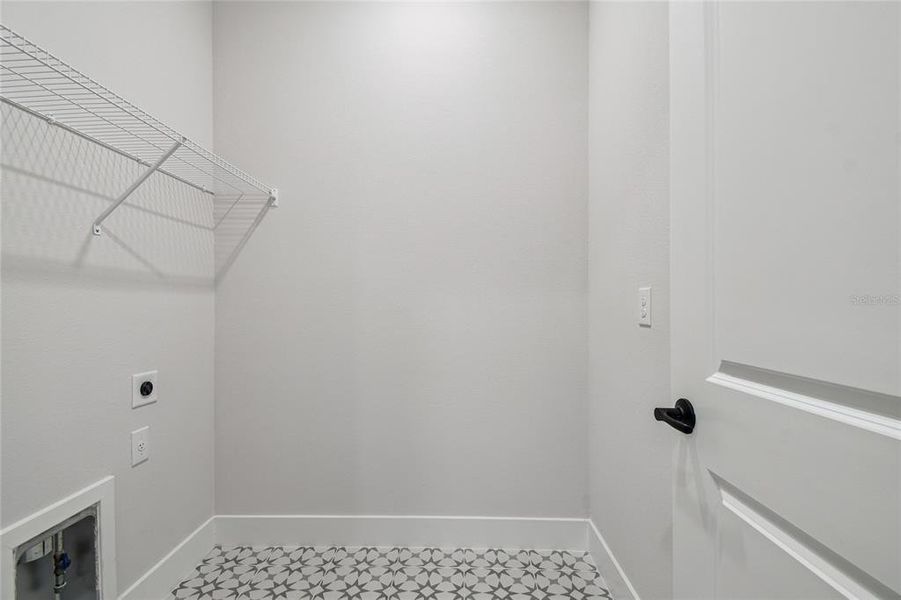 Spacious, unfurnished interior of a new home in Waterset Tradition Series, Apollo Beach (Image 34).