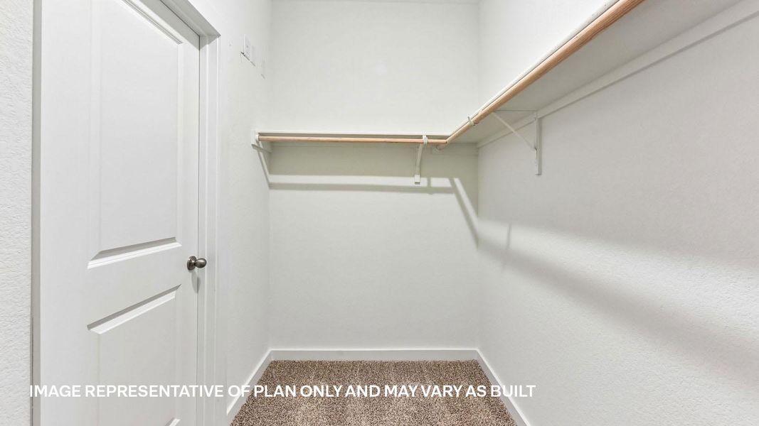 Representative unfurnished interior of a home built from the The Perry by D.R. Horton in Rosenbusch Ranch, Leander (Image 35).