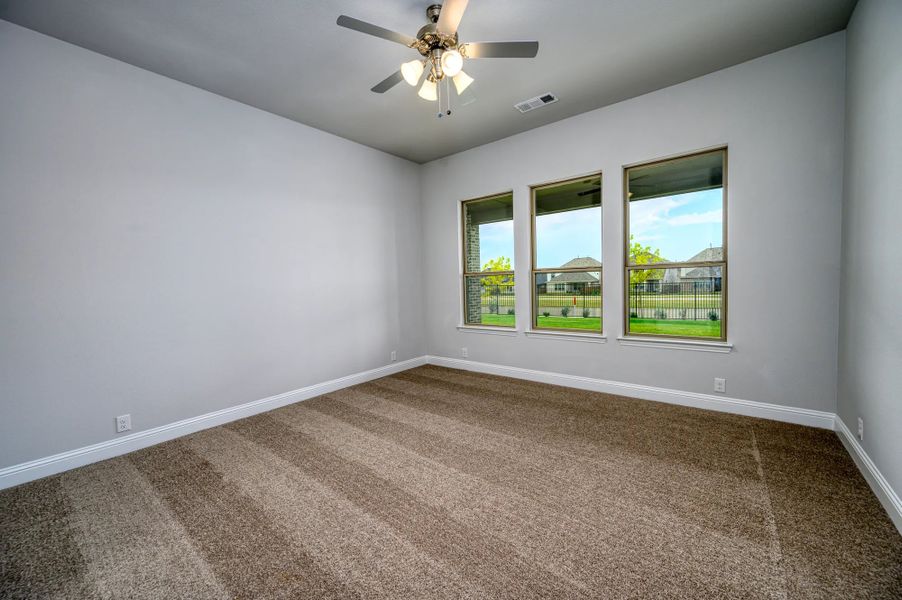Representative unfurnished interior of a home built from the Portico by Stonehollow Homes in Heritage Grove, Blue Ridge (Image 17).
