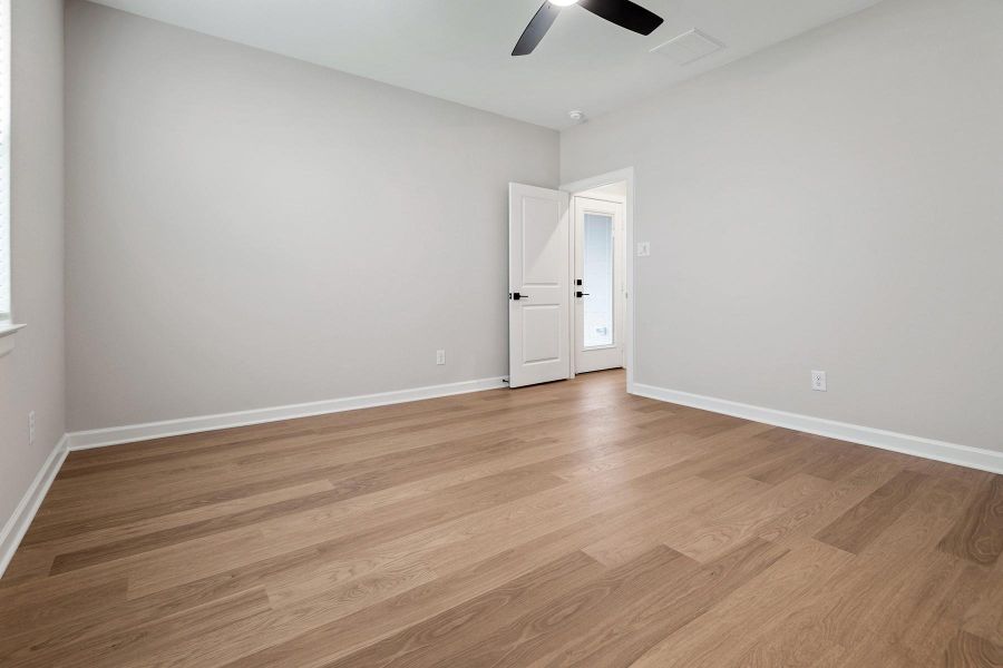 Spacious, unfurnished interior of a new home in Magnolia Woods, Magnolia (Image 11).