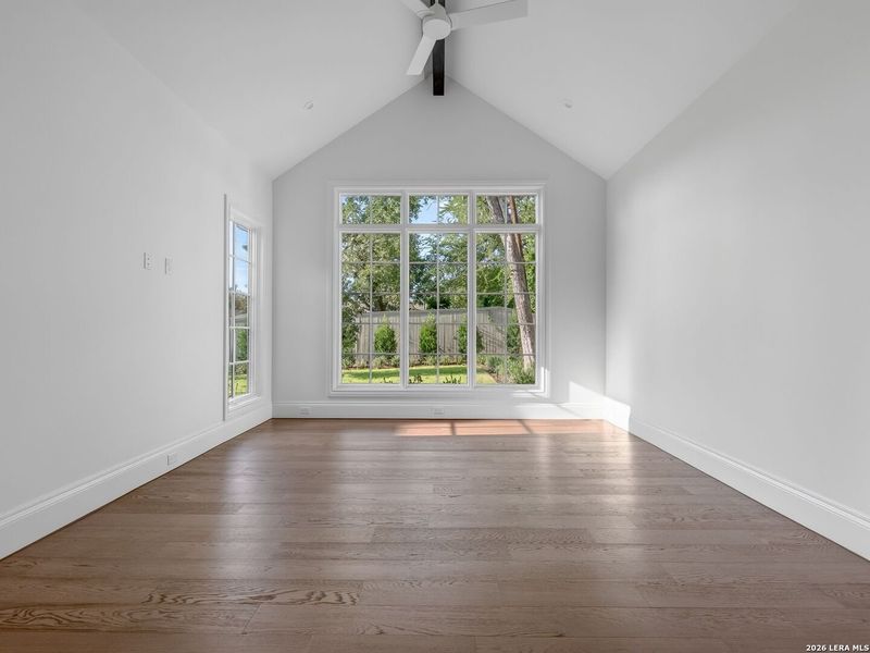 Spacious, unfurnished interior of a new home in , San Antonio (Image 26).