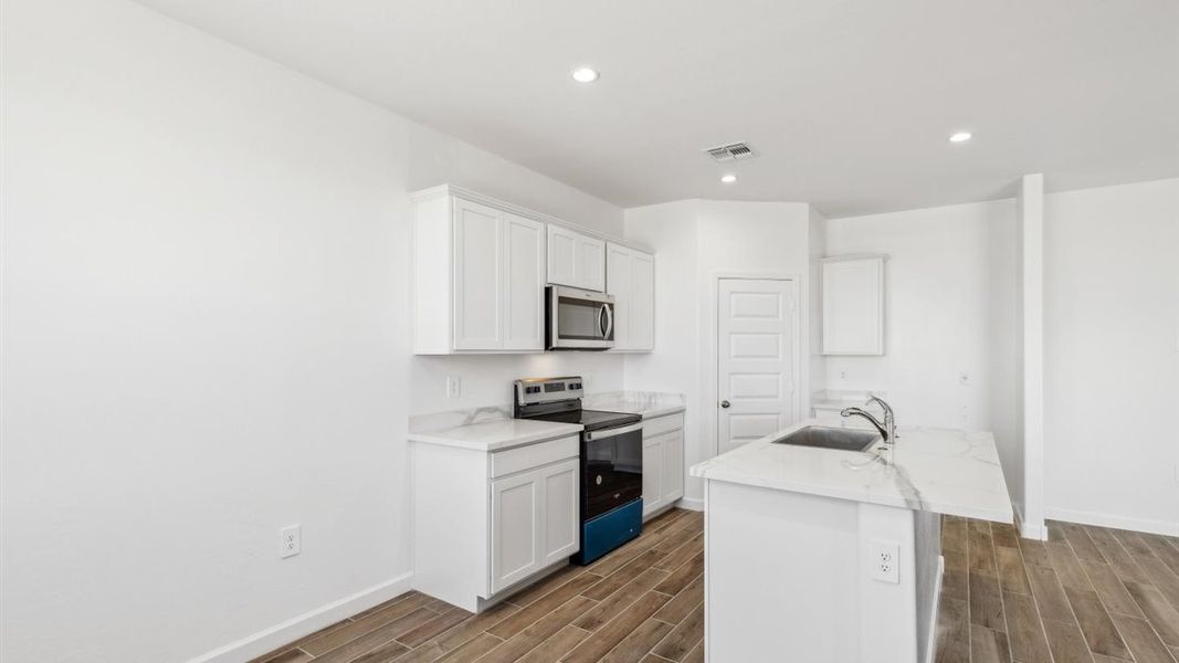 Furnished interior view inside a new home in Entrada Del Oro, Gold Canyon (Image 7).