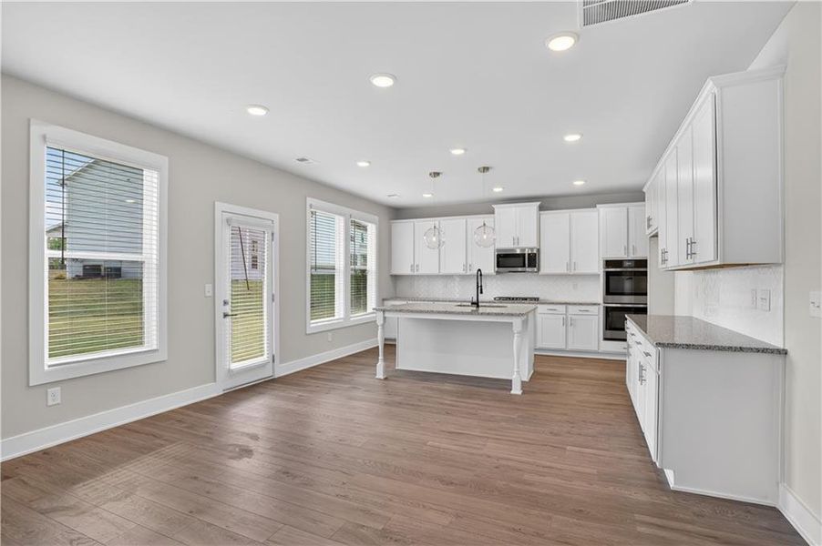 Image 37 of a home in .