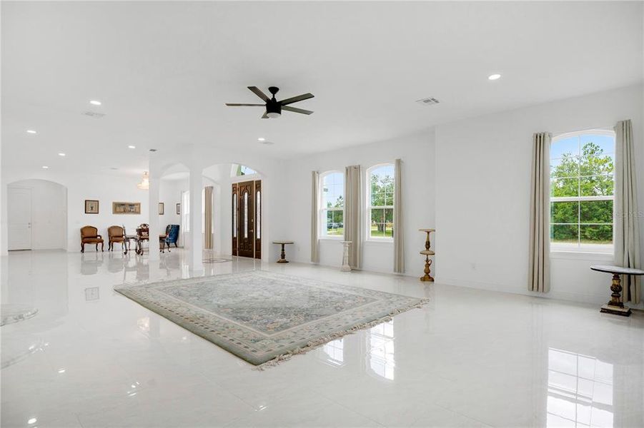 Spacious, unfurnished interior of a new home in , Orlando (Image 19). Spacious, unfurnished interior of a new home in , Orlando (Image 19).