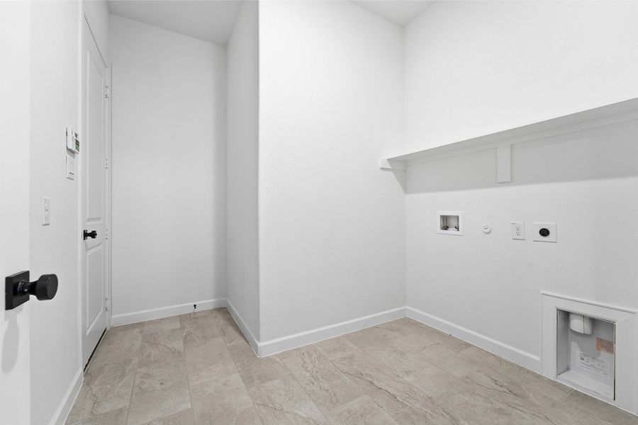 Spacious, unfurnished interior of a new home in Green Meadows, Celina (Image 53). Spacious, unfurnished interior of a new home in Green Meadows, Celina (Image 53).