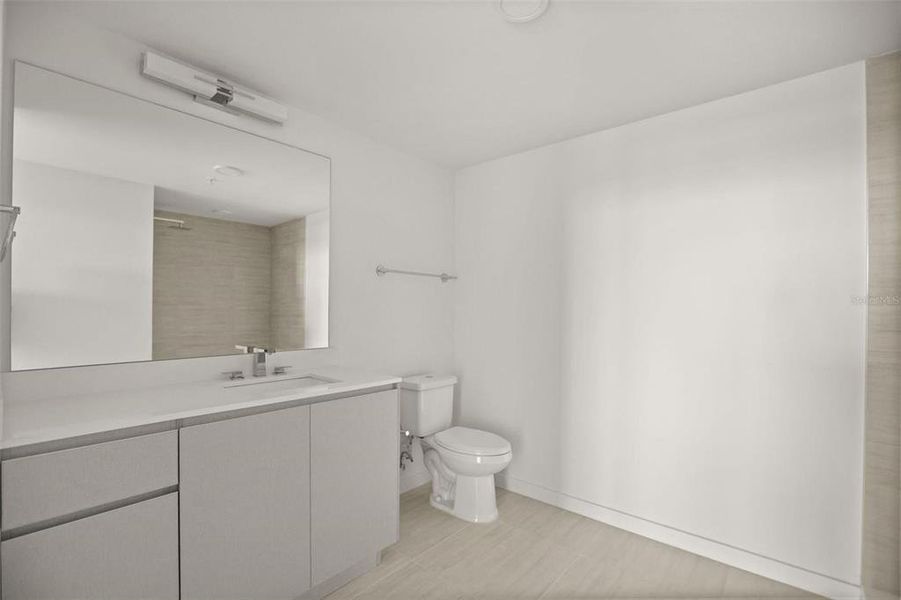 Furnished interior view inside a new home in , Orlando (Image 16).