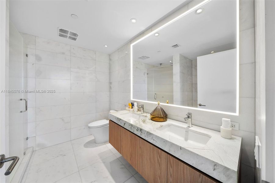 Furnished interior view inside a new home in Five Park, Miami Beach (Image 7). Furnished interior view inside a new home in Five Park, Miami Beach (Image 7).