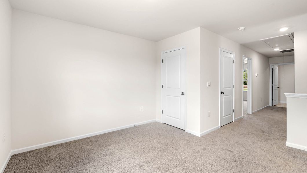 Spacious, unfurnished interior of a new home in Woodhaven, Spartanburg (Image 20).