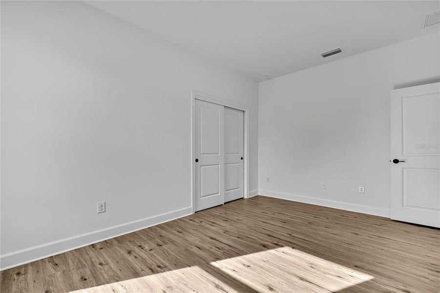 Spacious, unfurnished interior of a new home in , Spring Hill (Image 39).