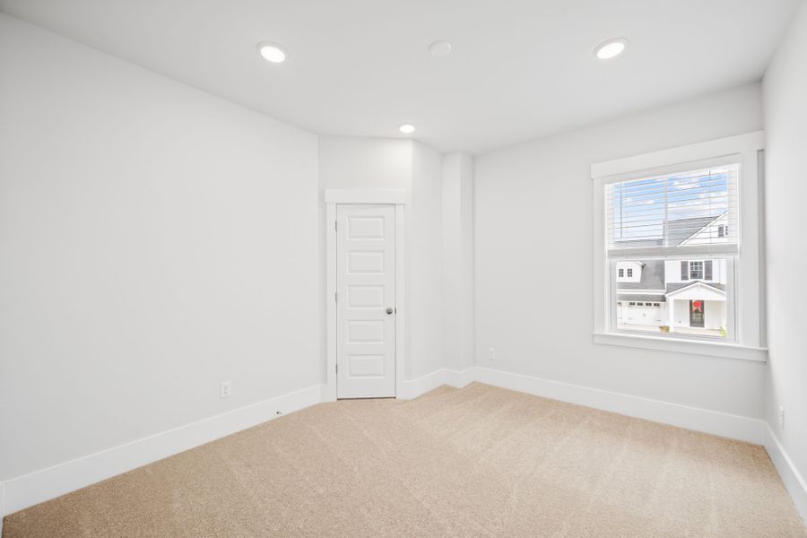 Spacious, unfurnished interior of a new home in Nexton, Summerville (Image 40).