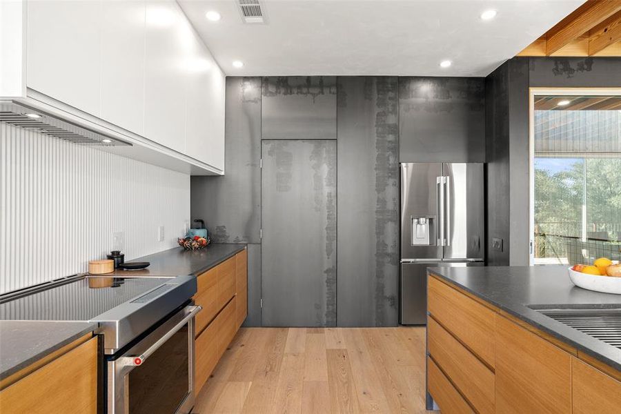 Furnished interior view inside a new home in , Burnet (Image 8).
