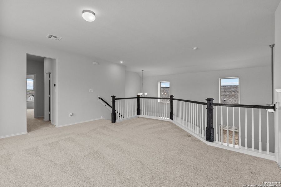 Spacious, unfurnished interior of a new home in Ladera, San Antonio (Image 21). Spacious, unfurnished interior of a new home in Ladera, San Antonio (Image 21).