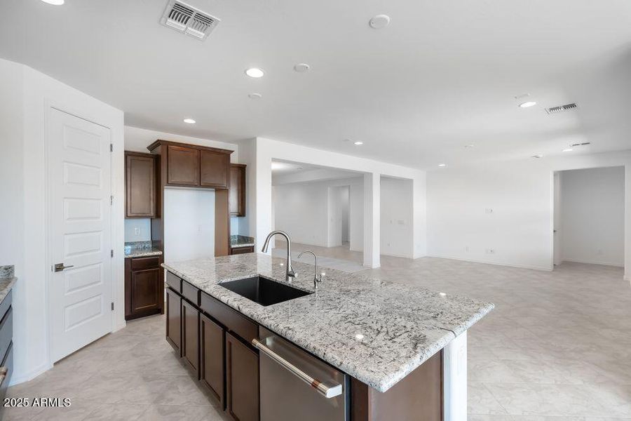 hj-az-phoenix-asante-passage-yellowstone hj-az-phoenix-asante-passage-yellowstone