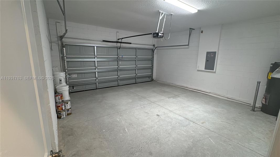 Spacious, unfurnished interior of a new home in , Summerfield (Image 39). Spacious, unfurnished interior of a new home in , Summerfield (Image 39).