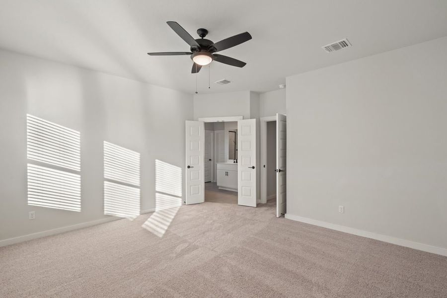 Spacious, unfurnished interior of a new home in Union Collection at Park Central, Georgetown (Image 35). Spacious, unfurnished interior of a new home in Union Collection at Park Central, Georgetown (Image 35).