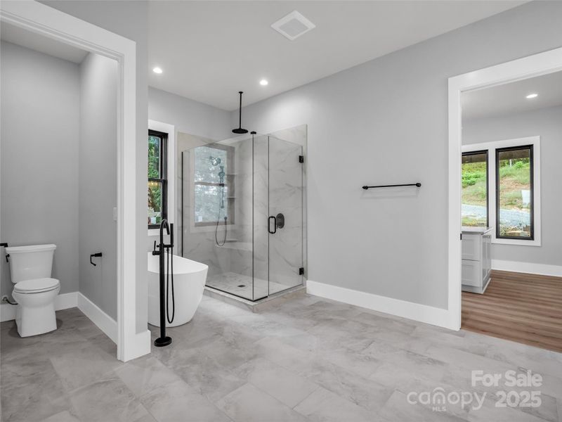 Image 33 of a home in .