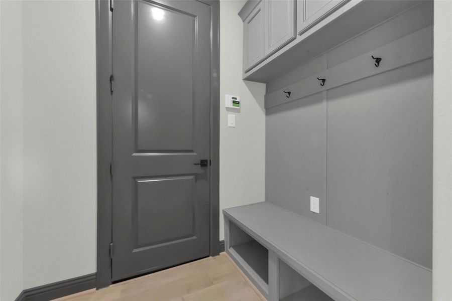 Furnished interior view inside a new home in Evergreen 55', Conroe (Image 7).