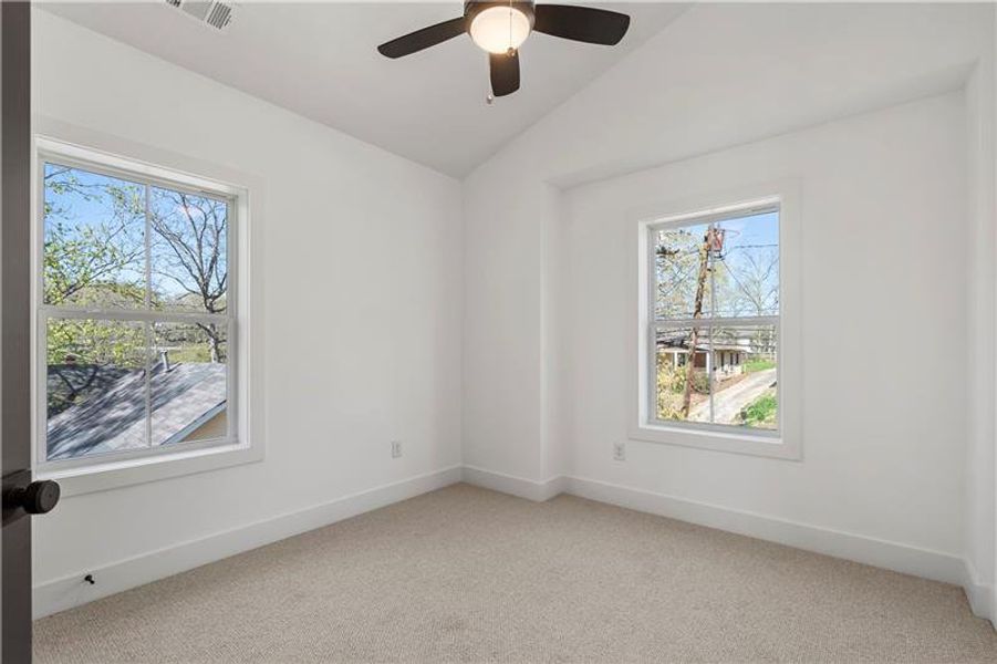 Spacious, unfurnished interior of a new home in , Atlanta (Image 33).