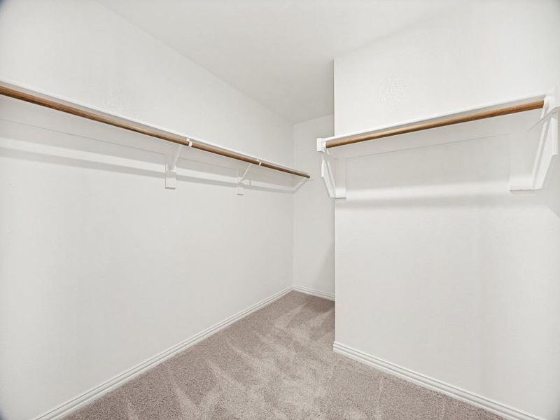 Spacious, unfurnished interior of a new home in Hanolley Hills, Sherman (Image 12).