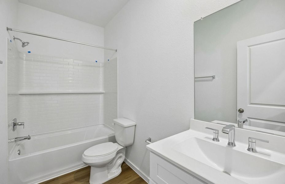Furnished interior view inside a new home in Stokesbury, Waller (Image 8).