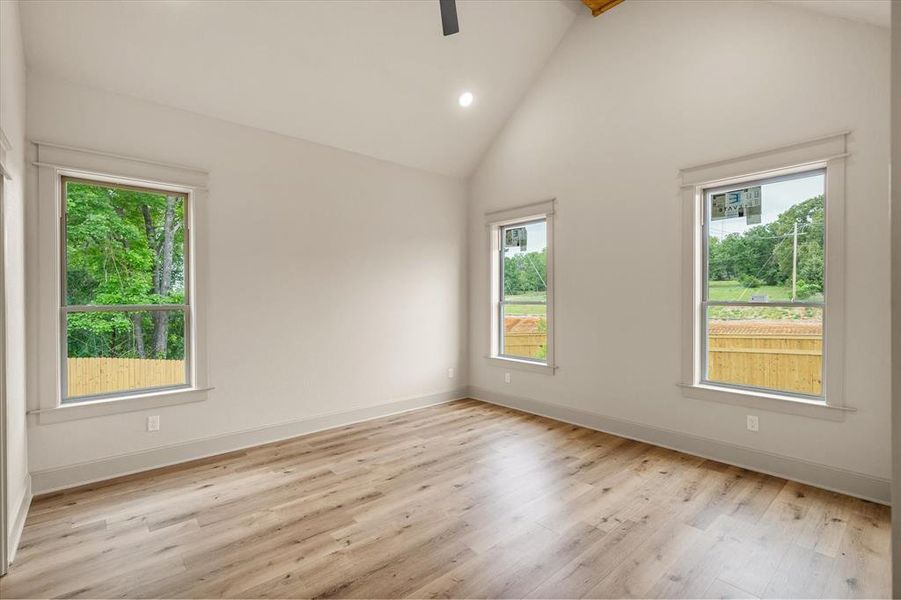 Spacious, unfurnished interior of a new home in , Lindale (Image 34).