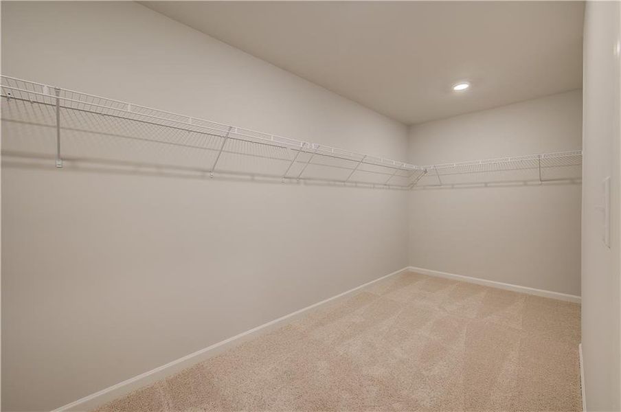 Spacious, unfurnished interior of a new home in Northcroft, Loganville (Image 19).