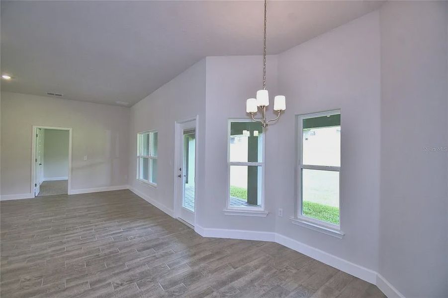 Spacious, unfurnished interior of a new home in Lake Juliana Estates, Auburndale (Image 33).