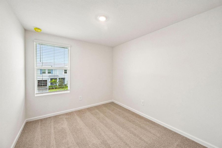 646 Salisbury Cir- (18)