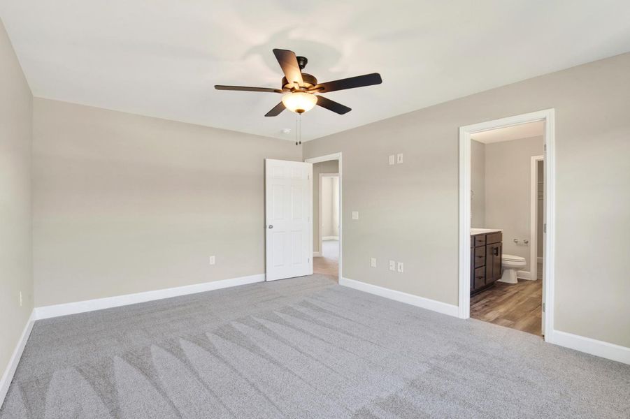 242 Haisley Run Primary Bedroom with Ensuite Bathroom