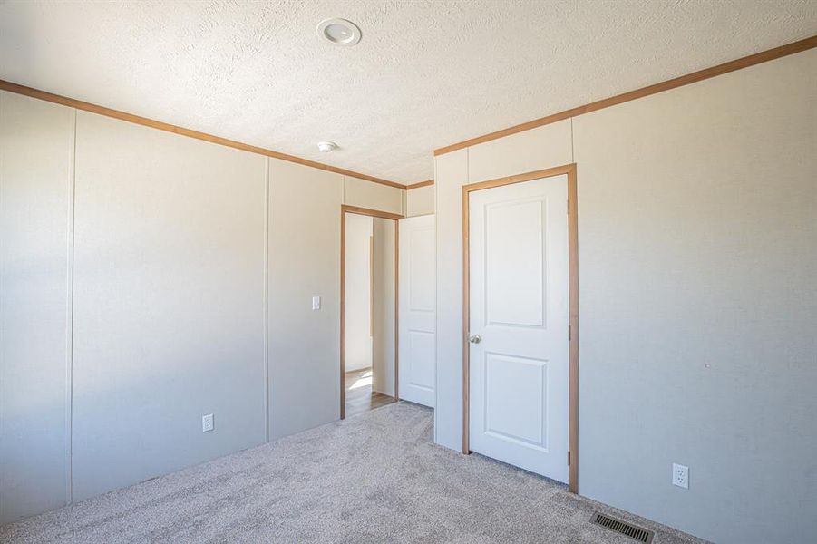 Spacious, unfurnished interior of a new home in , Runaway Bay (Image 18). Spacious, unfurnished interior of a new home in , Runaway Bay (Image 18).