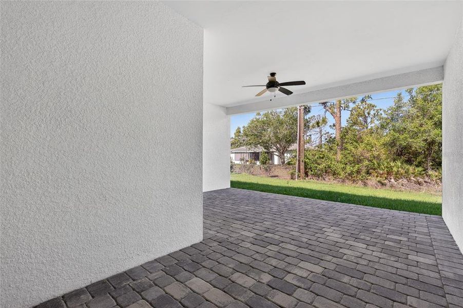 Exterior details and patio area of a home in , Port Charlotte (Image 25).