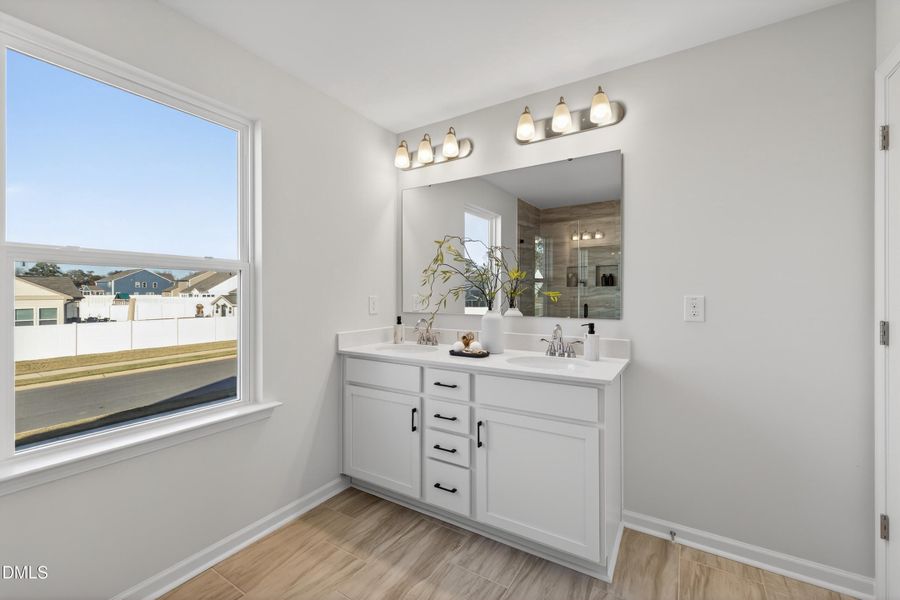 BSV 74 Lenox 2475 EA1 IC (21) BSV 74 Lenox 2475 EA1 IC (21)