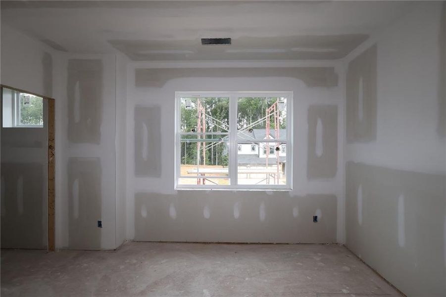 Spacious, unfurnished interior of a new home in Settingdown Farms, Cumming (Image 5).