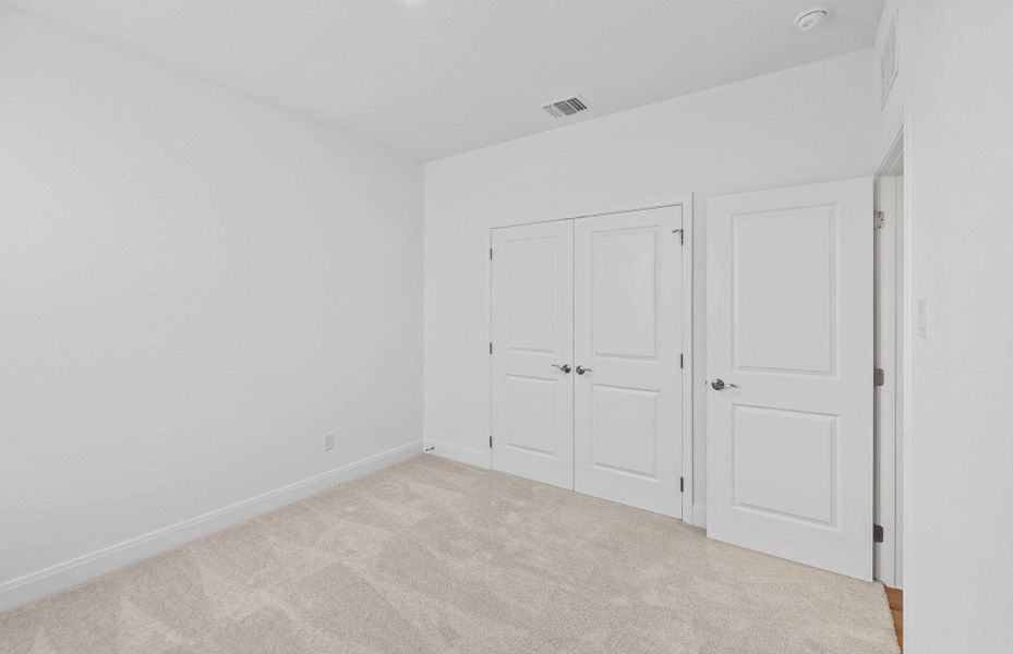 Spacious, unfurnished interior of a new home in Patterson Ranch, Georgetown (Image 20).