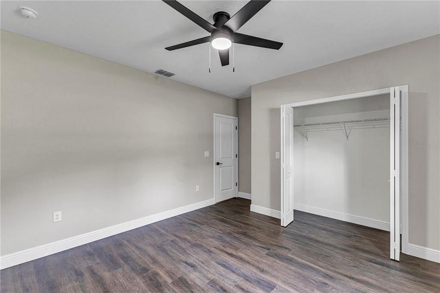 Spacious, unfurnished interior of a new home in , Orange City (Image 25).