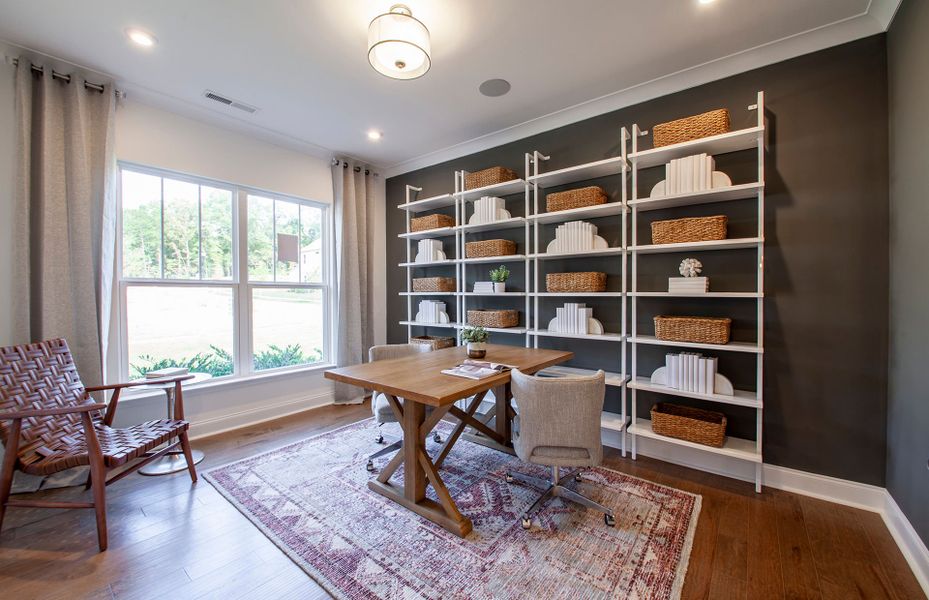 Flex Room off of Foyer with opt to convert into a