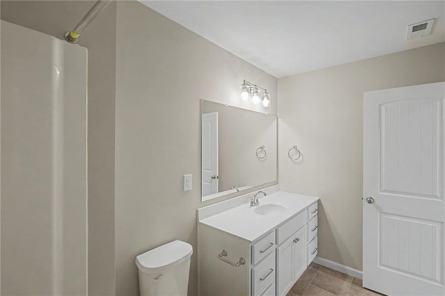 Furnished interior view inside a new home in Crossvine Estates, Braselton (Image 8).