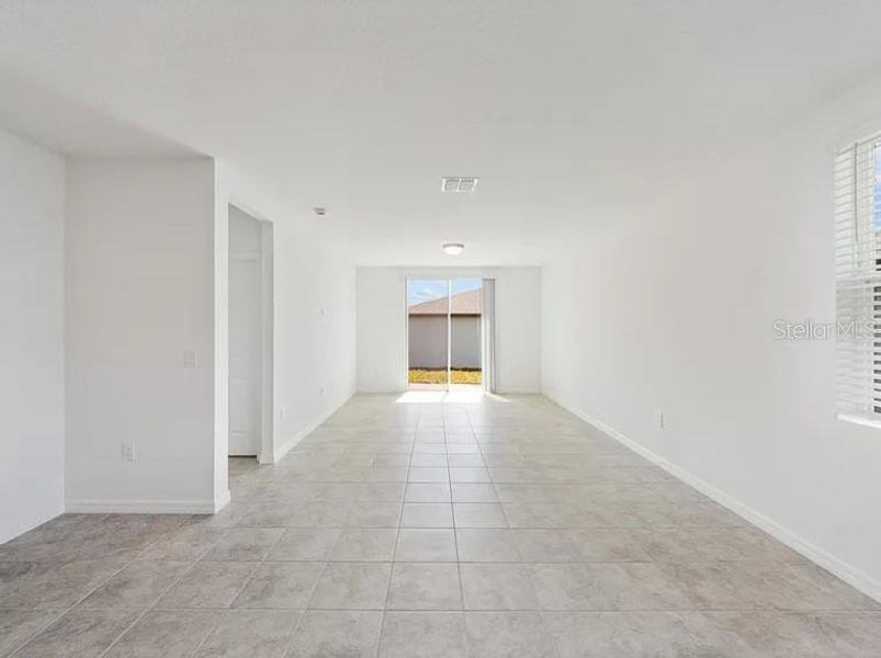 Spacious, unfurnished interior of a new home in Deer Run at Crosswinds, Davenport (Image 12). Spacious, unfurnished interior of a new home in Deer Run at Crosswinds, Davenport (Image 12).