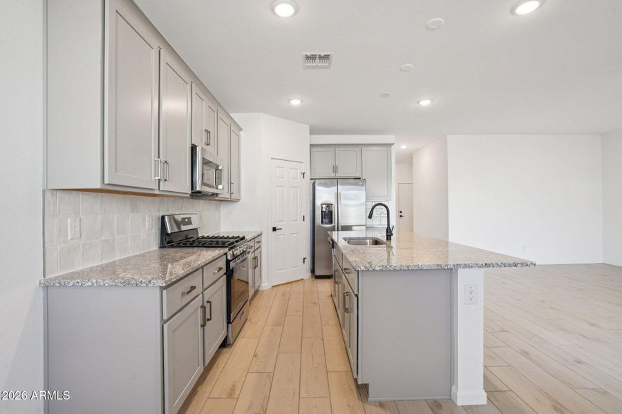 13-web-or-mls-W Kenner Dr-S1501-013 13-web-or-mls-W Kenner Dr-S1501-013