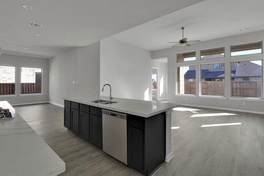 Furnished interior view inside a new home in Canterra Creek  60', Rosharon (Image 8).
