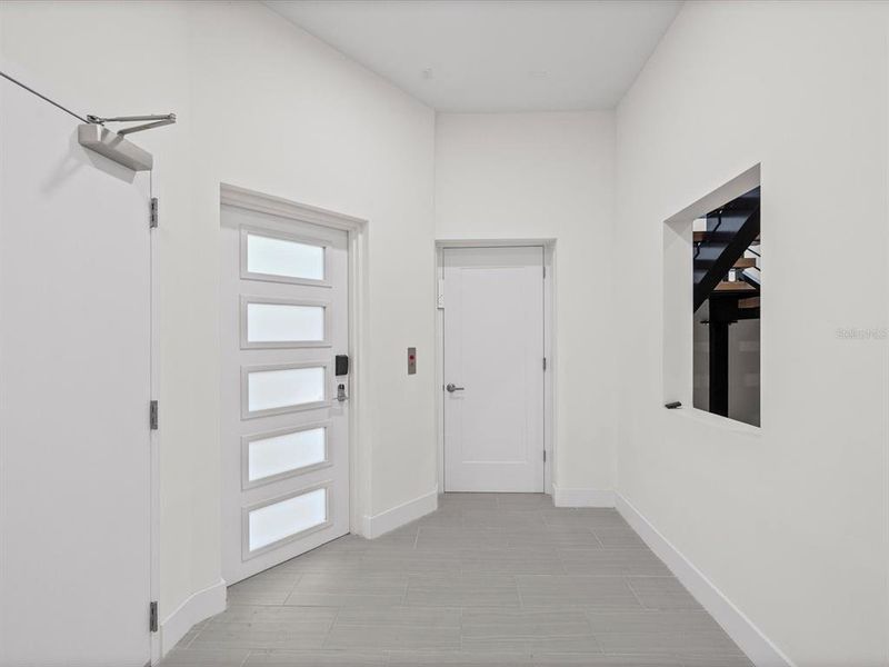 Spacious, unfurnished interior of a new home in , Clearwater (Image 24).